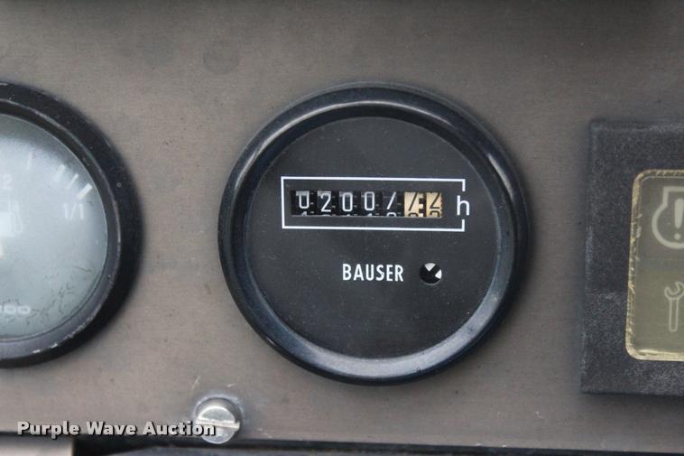 image for item L3038 2006 Dynapac F121-6W paver