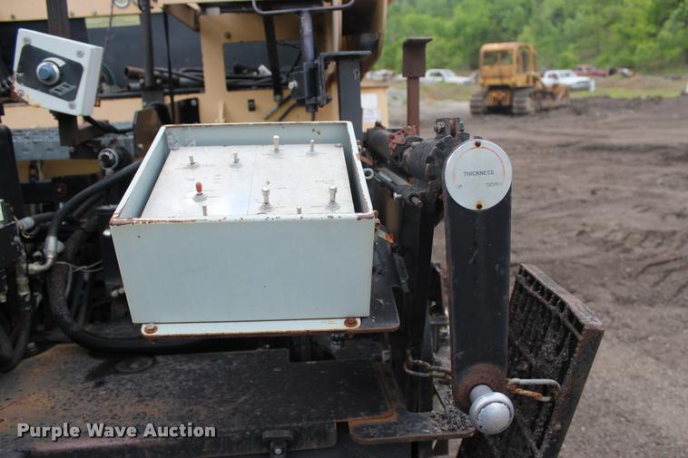 image for item L3038 2006 Dynapac F121-6W paver