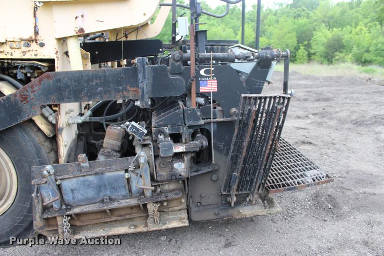 image for item L3038 2006 Dynapac F121-6W paver