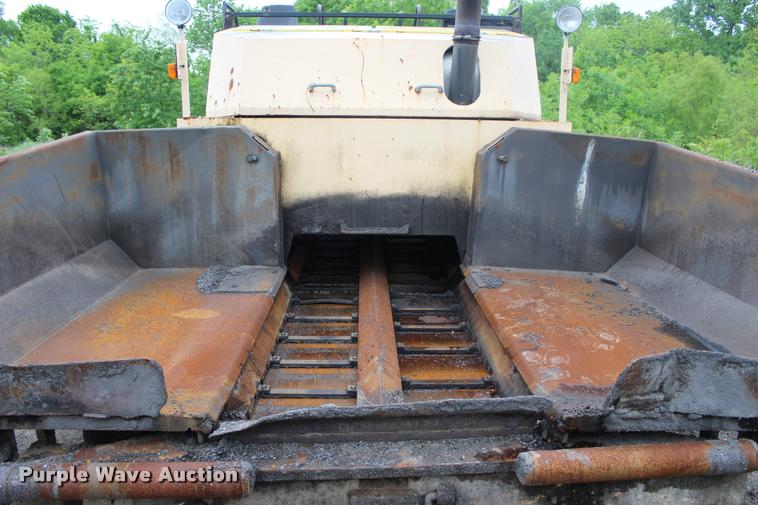 image for item L3038 2006 Dynapac F121-6W paver