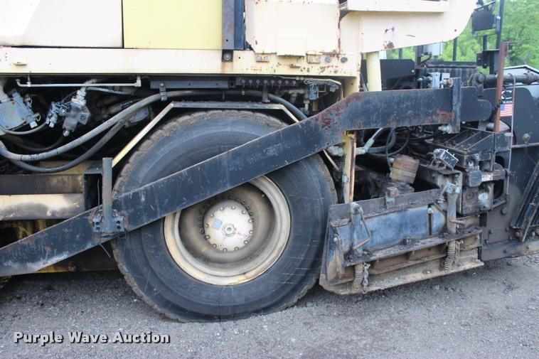 image for item L3038 2006 Dynapac F121-6W paver