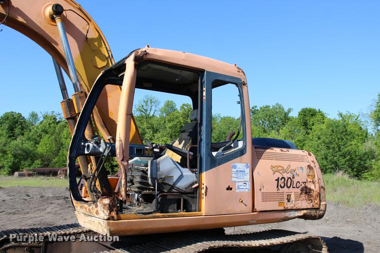 image for item L3043 1996 Hyundai 130LC-3 excavator