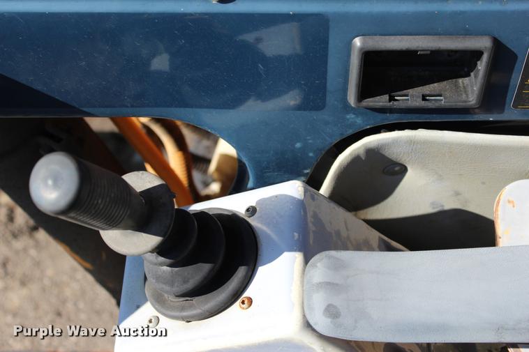 image for item L3043 1996 Hyundai 130LC-3 excavator