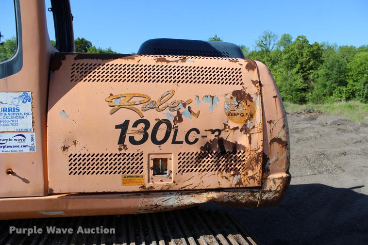 image for item L3043 1996 Hyundai 130LC-3 excavator