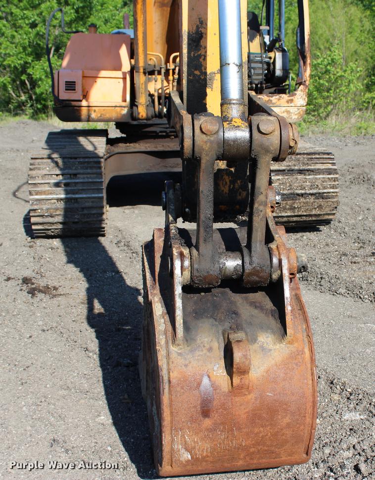 image for item L3043 1996 Hyundai 130LC-3 excavator