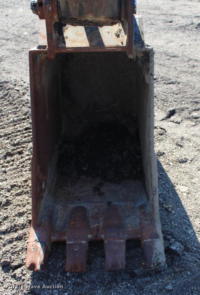 image for item L3043 1996 Hyundai 130LC-3 excavator