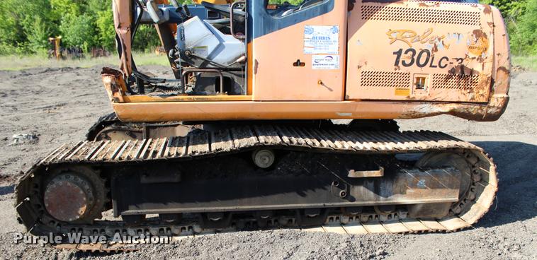 image for item L3043 1996 Hyundai 130LC-3 excavator