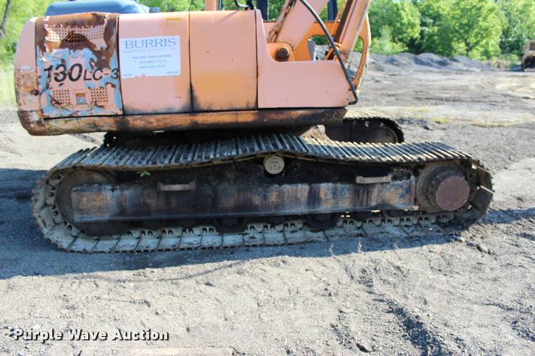 image for item L3043 1996 Hyundai 130LC-3 excavator