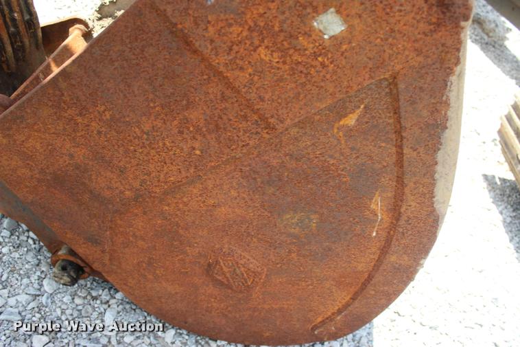 image for item L3043 1996 Hyundai 130LC-3 excavator