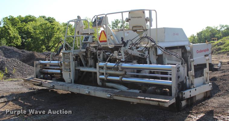image for item L3044 1997 Cedarapids CR461 paver
