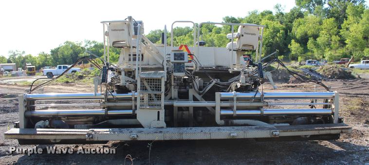 image for item L3044 1997 Cedarapids CR461 paver