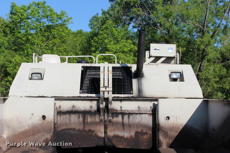 image for item L3044 1997 Cedarapids CR461 paver