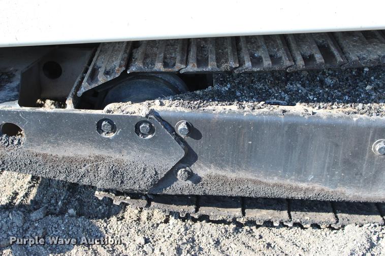 image for item L3044 1997 Cedarapids CR461 paver