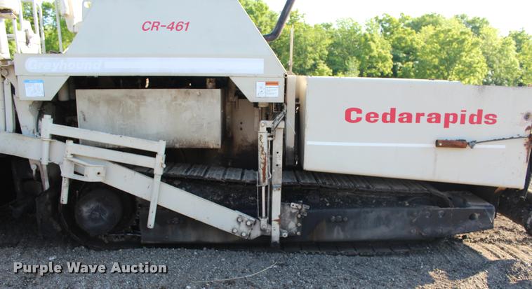 image for item L3044 1997 Cedarapids CR461 paver