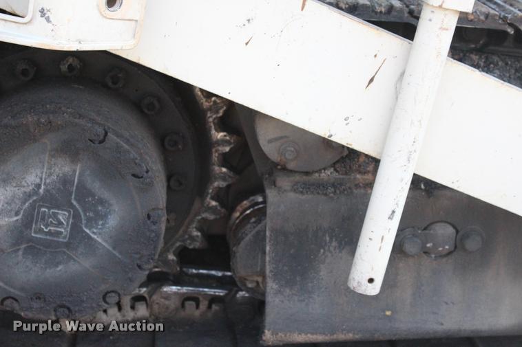 image for item L3044 1997 Cedarapids CR461 paver