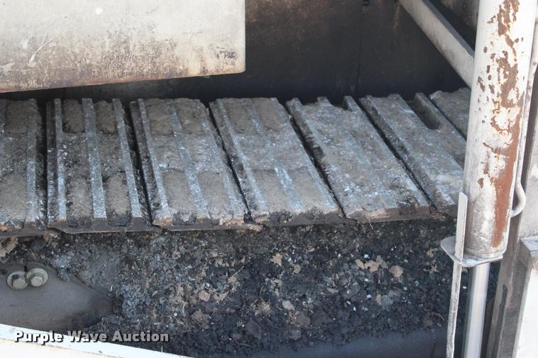 image for item L3044 1997 Cedarapids CR461 paver