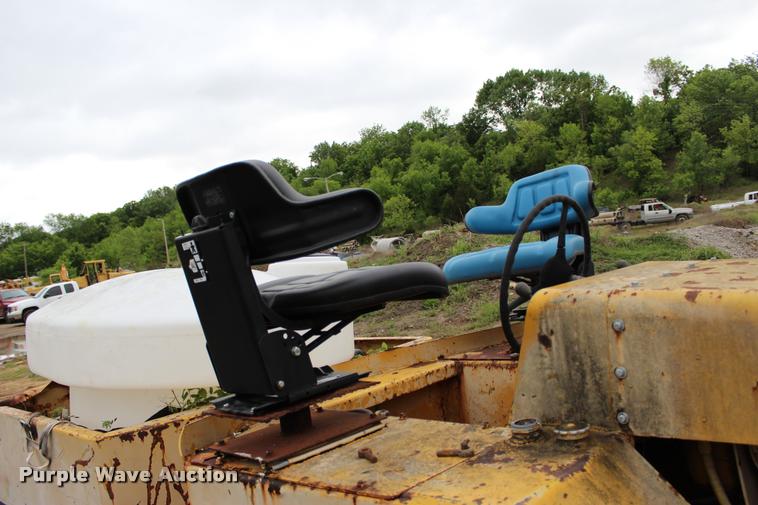 image for item L3045 Hyster C530A pneumatic roller