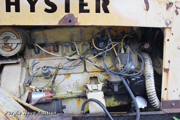 image for item L3045 Hyster C530A pneumatic roller