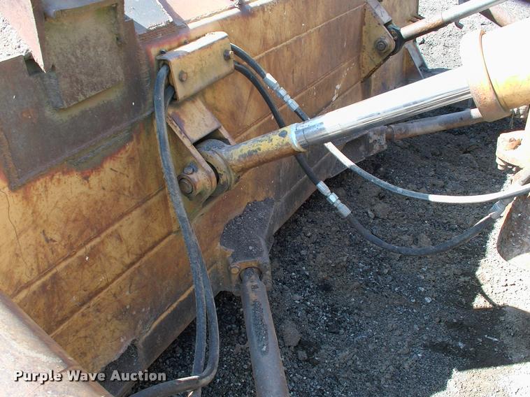 image for item L3046 1981 Dresser TD15C dozer