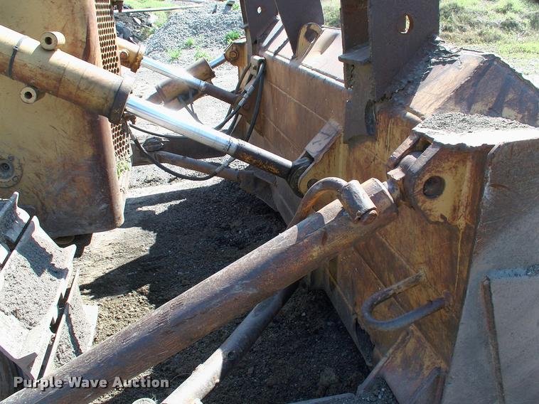 image for item L3046 1981 Dresser TD15C dozer