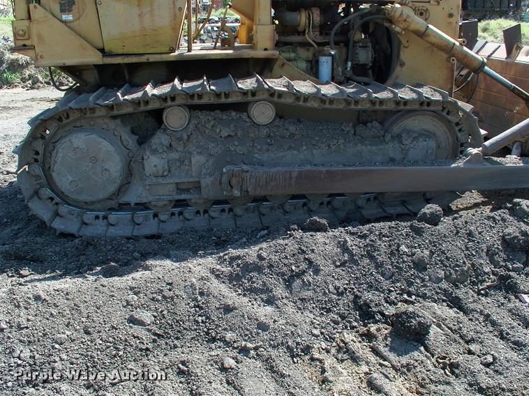 image for item L3046 1981 Dresser TD15C dozer