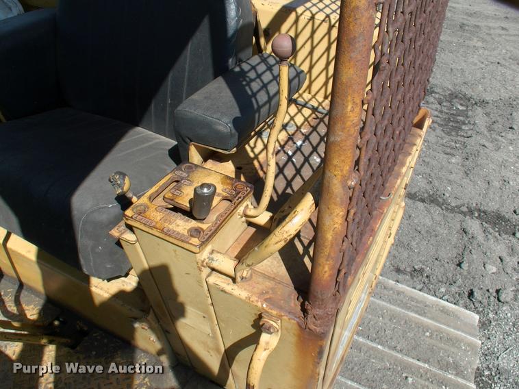 image for item L3046 1981 Dresser TD15C dozer