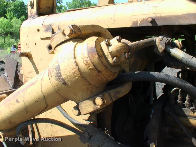 image for item L3046 1981 Dresser TD15C dozer