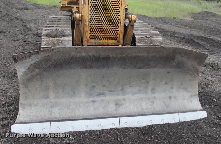 image for item L3048 1995 Dresser TD8H dozer
