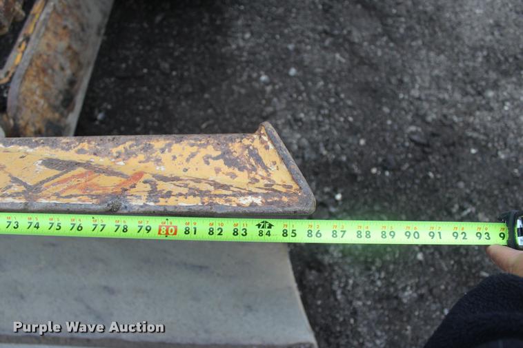 image for item L3048 1995 Dresser TD8H dozer