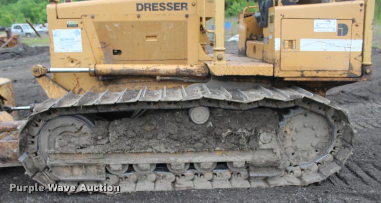 image for item L3048 1995 Dresser TD8H dozer