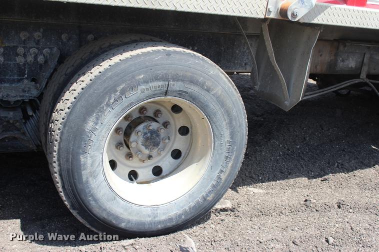 image for item L3050 2007 International 7500 dump truck