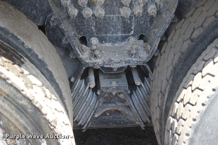 image for item L3050 2007 International 7500 dump truck