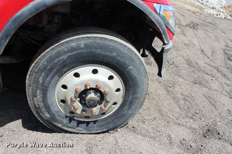 image for item L3050 2007 International 7500 dump truck