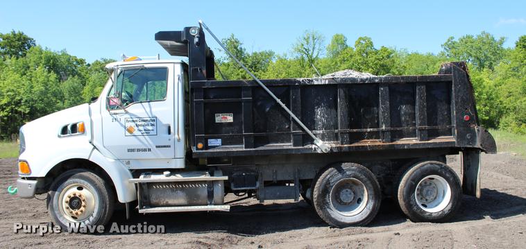 image for item L3051 2008 Sterling LT8500 dump truck
