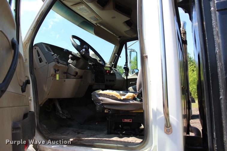 image for item L3051 2008 Sterling LT8500 dump truck