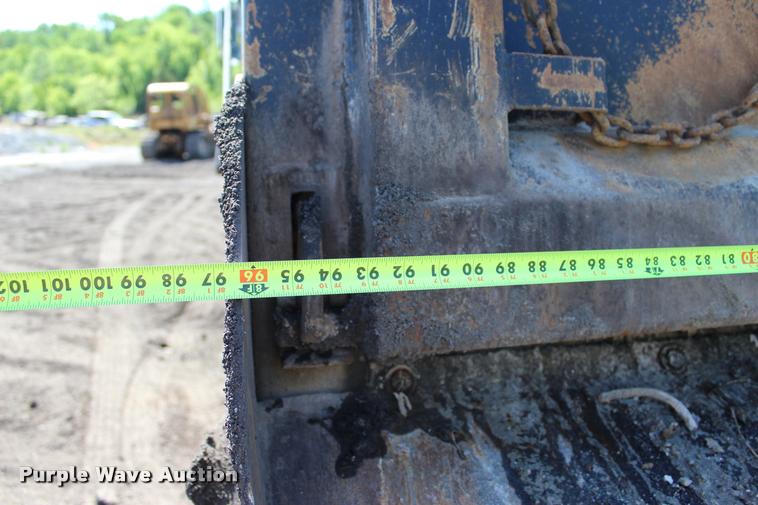 image for item L3051 2008 Sterling LT8500 dump truck