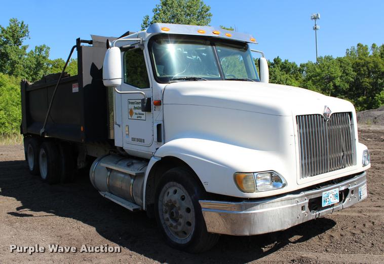 image for item L3052 2005 International 9400i dump truck