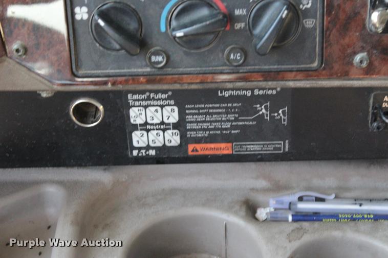 image for item L3052 2005 International 9400i dump truck