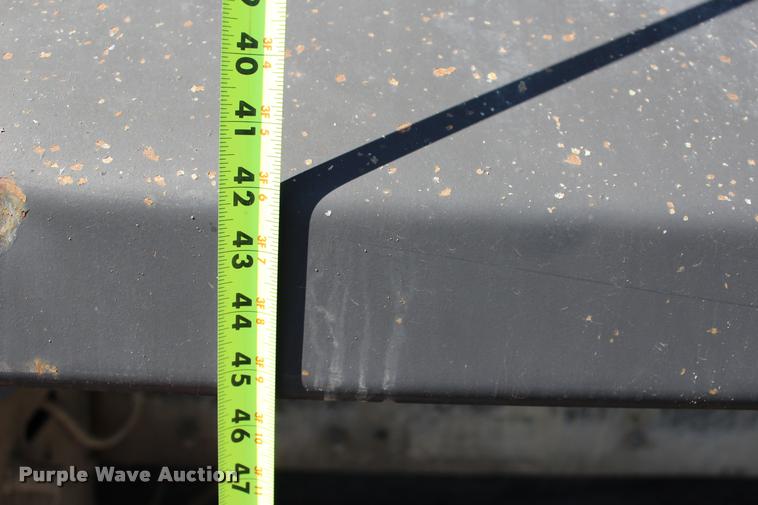 image for item L3052 2005 International 9400i dump truck