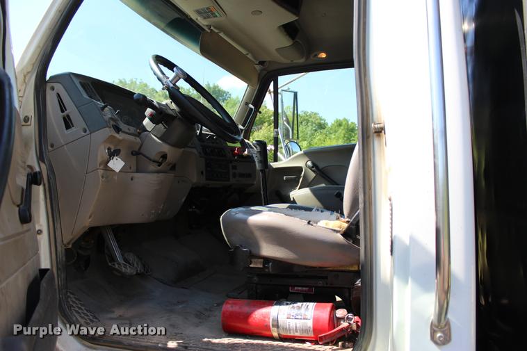 image for item L3053 2008 Sterling LT8500 dump truck