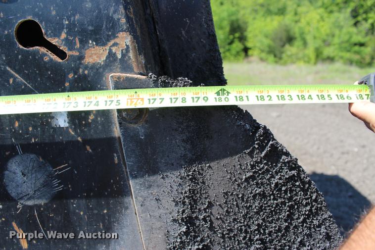 image for item L3053 2008 Sterling LT8500 dump truck