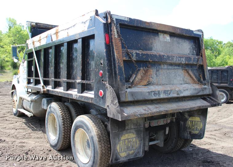 image for item L3054 2008 Sterling LT8500 dump truck