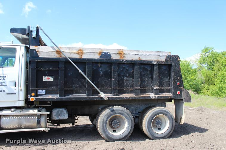 image for item L3054 2008 Sterling LT8500 dump truck