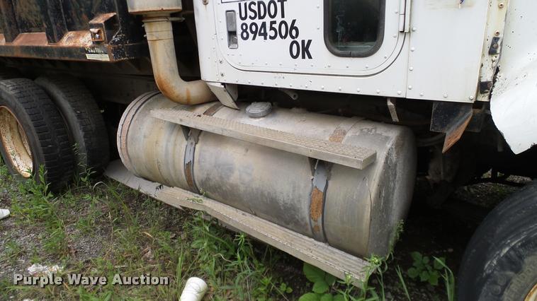 image for item L3058 1991 International 9400 dump truck