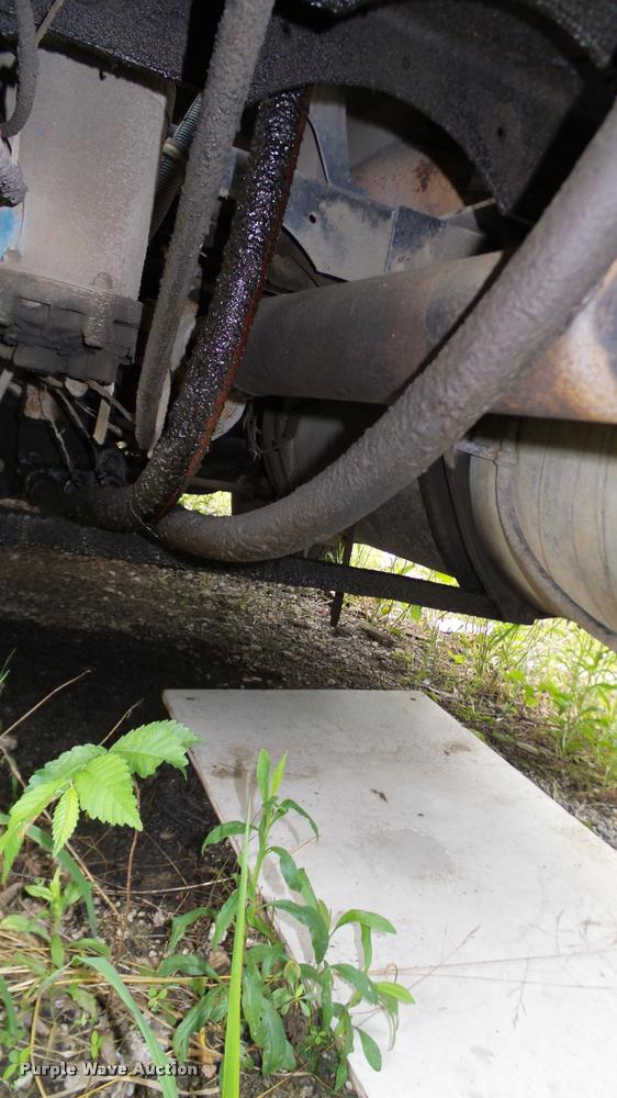 image for item L3058 1991 International 9400 dump truck