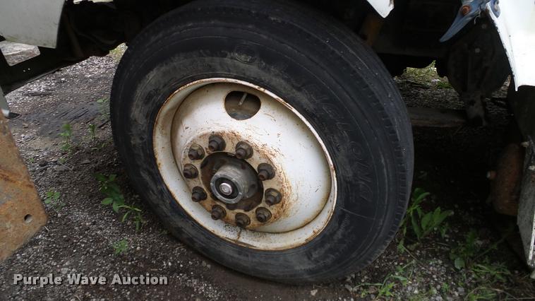 image for item L3058 1991 International 9400 dump truck