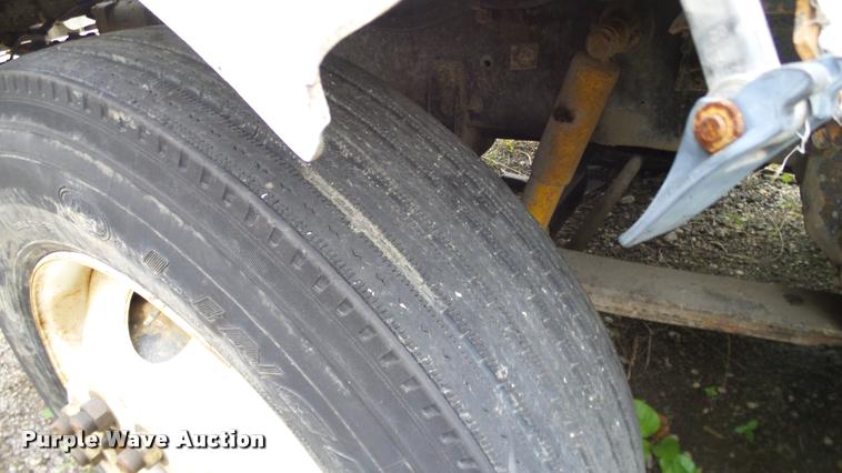 image for item L3058 1991 International 9400 dump truck