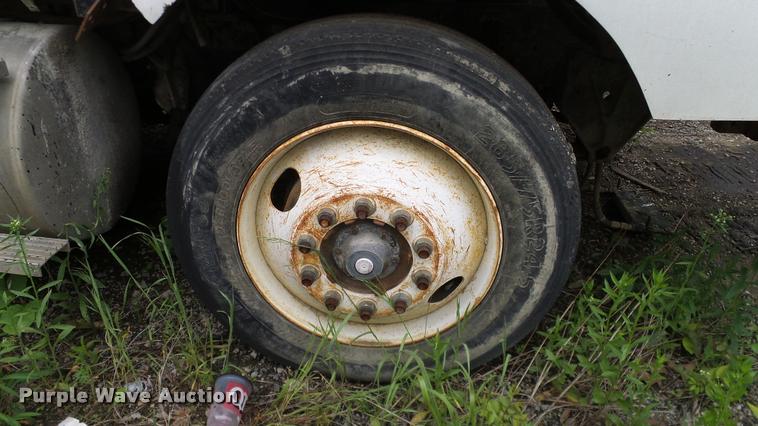 image for item L3058 1991 International 9400 dump truck