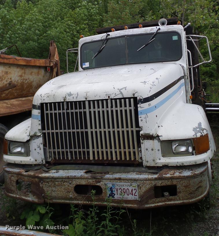 image for item L3059 1991 International 9400 dump truck