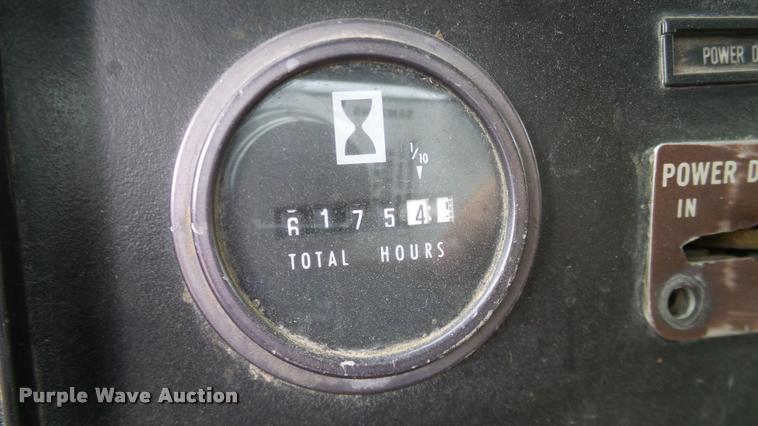 image for item L3059 1991 International 9400 dump truck